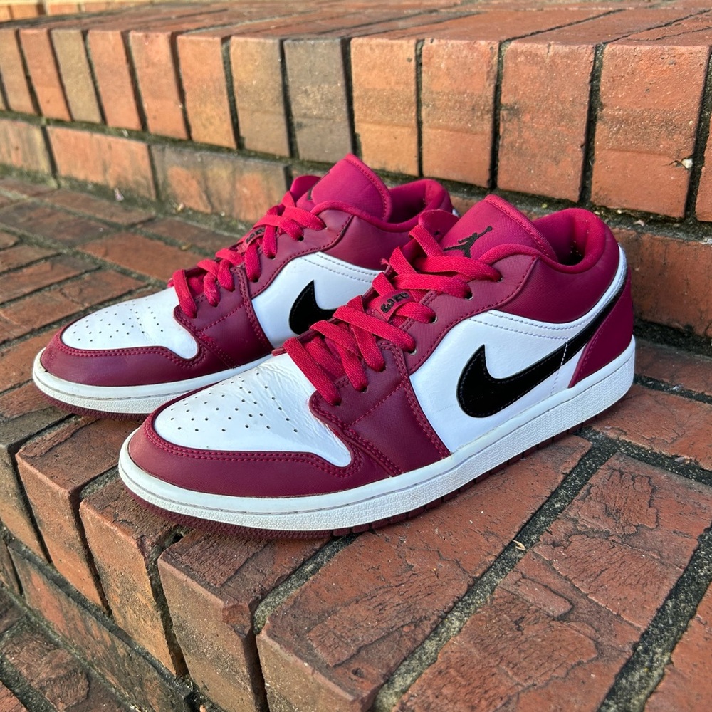 Nike “AIR JORDAN 1 “Noble Red” Men’s size 8.5 Sneakers RARE FIND !! 💰💰 - Picture 6 of 16